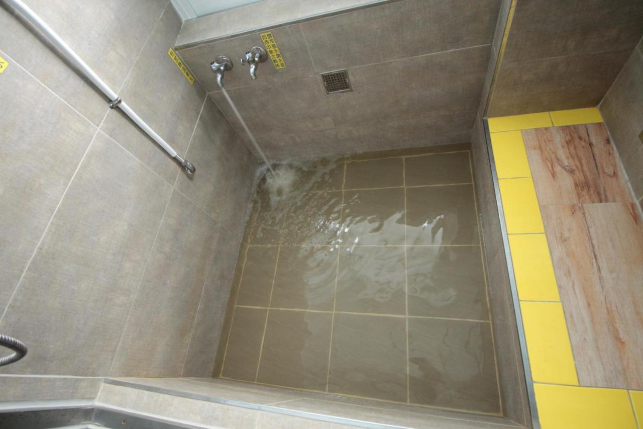 Golden Station Homestay T'ai-tung エクステリア 写真