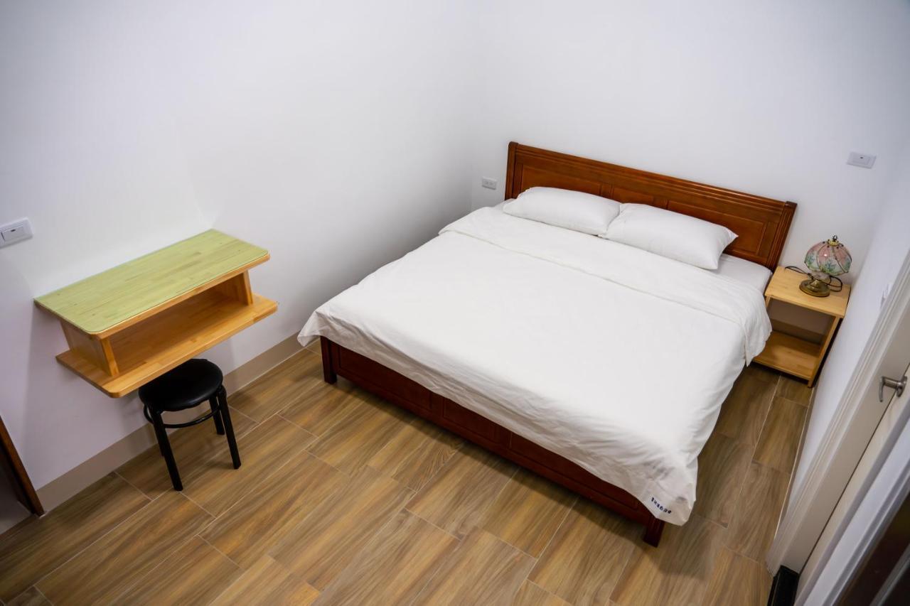 Golden Station Homestay T'ai-tung エクステリア 写真